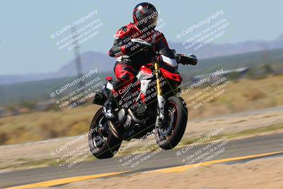media/Sep-25-2023-Moto Forza (Mon) [[81ffa65e0a]]/B-C Group/Session 3 (Turns 16 and 17 Exit)/